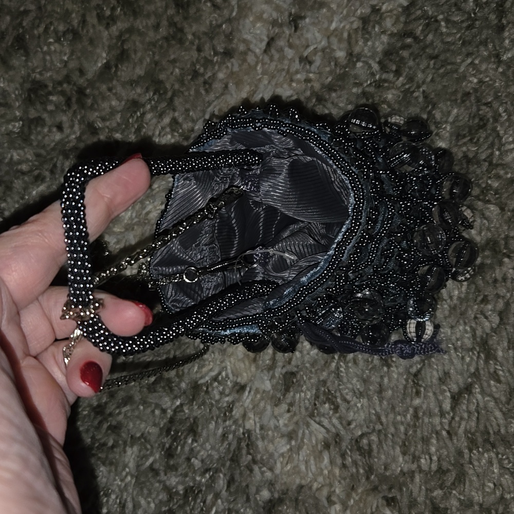 EUC Sara Sara Beaded bag - Picture 3 of 7